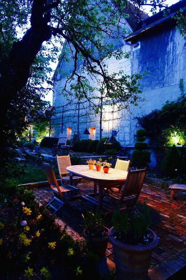 Bed and Breakfast Le Jardin De La Cathedrale Труа Экстерьер фото
